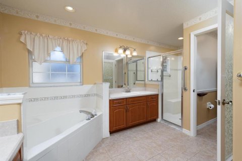 House in Ocala, Florida 3 bedrooms, 175.68 sq.m. № 1583821 - photo 12