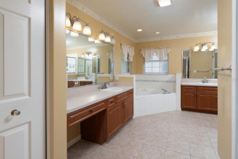 House in Ocala, Florida 3 bedrooms, 175.68 sq.m. № 1583821 - photo 11