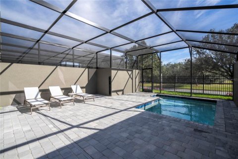 Touwnhouse à vendre à Kissimmee, Floride: 5 chambres, 198.16 m2 № 2410440 - photo 4