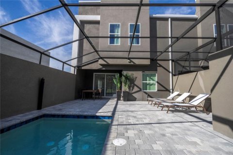 Touwnhouse à vendre à Kissimmee, Floride: 5 chambres, 198.16 m2 № 2410440 - photo 18
