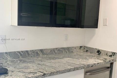 Снять в аренду кондоминиум в Норт-Майами-Бич, Флорида 2 спальни, 76.92м2, № 1983574 - фото 5