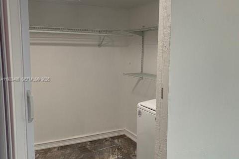 Снять в аренду кондоминиум в Норт-Майами-Бич, Флорида 2 спальни, 76.92м2, № 1983574 - фото 9