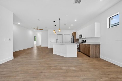 Villa ou maison à vendre à Punta Gorda, Floride: 3 chambres, 146.97 m2 № 2150942 - photo 6