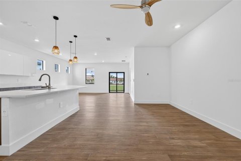 Villa ou maison à vendre à Punta Gorda, Floride: 3 chambres, 146.97 m2 № 2150942 - photo 5