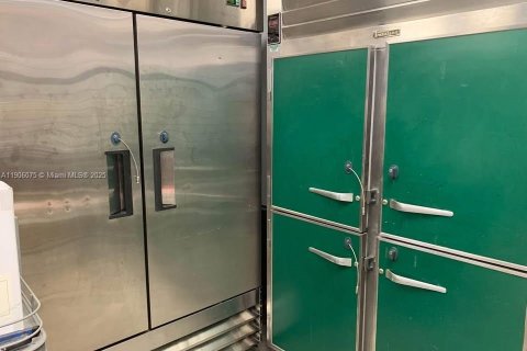 Commercial property in Boca Raton, Florida № 1963571 - photo 6