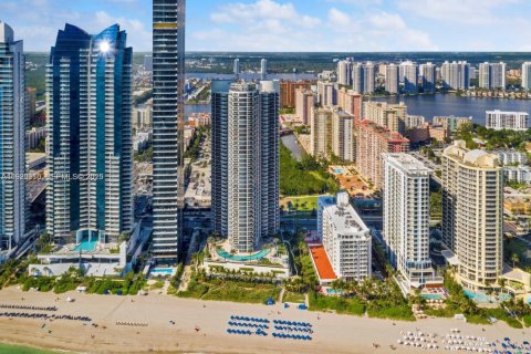 Снять в аренду кондоминиум в Санни-Айлс-Бич, Флорида 2 спальни, 120.87м2, № 1988964 - фото 21