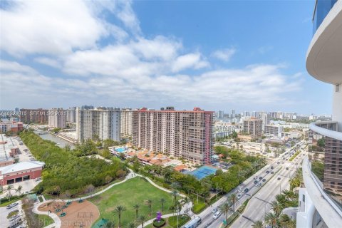 Снять в аренду кондоминиум в Санни-Айлс-Бич, Флорида 2 спальни, 120.87м2, № 1988964 - фото 4