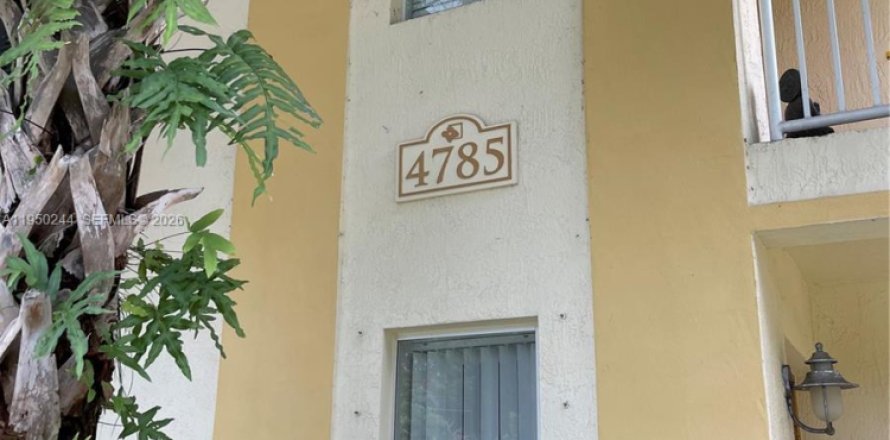 Кондоминиум с 3 спальнями в Дейви, Флорида № 2006950