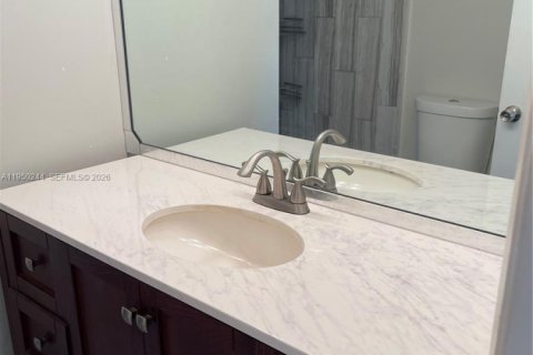 Снять в аренду кондоминиум в Дейви, Флорида 3 спальни, 102.19м2, № 2006950 - фото 4