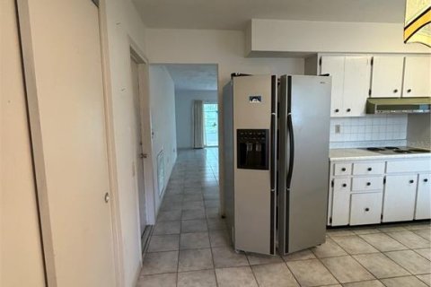 Villa ou maison à vendre à Clearwater, Floride: 2 chambres, 159.33 m2 № 2325175 - photo 8