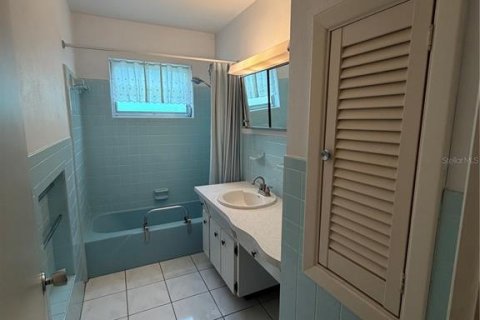 Villa ou maison à vendre à Clearwater, Floride: 2 chambres, 159.33 m2 № 2325175 - photo 25