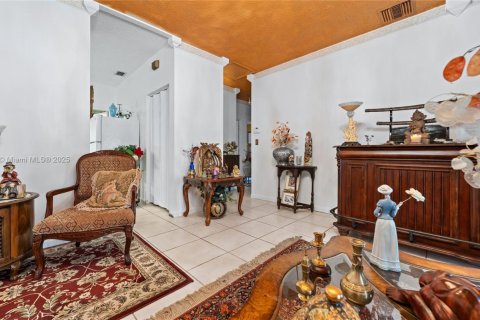 Villa ou maison à vendre à Miami, Floride: 3 chambres, 130.34 m2 № 1888028 - photo 8