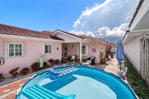 Villa ou maison à vendre à Miami, Floride: 3 chambres, 130.34 m2 № 1888028 - photo 24