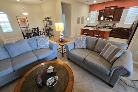 House in Venice, Florida 2 bedrooms, 192.21 sq.m. № 2231732 - photo 6