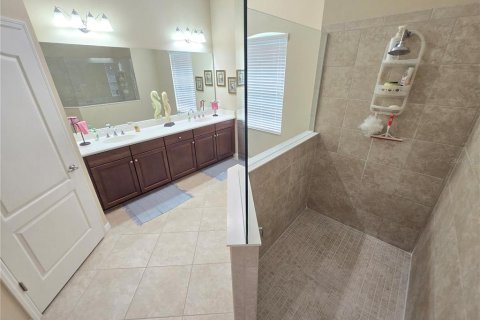 House in Venice, Florida 2 bedrooms, 192.21 sq.m. № 2231732 - photo 21