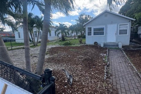 Propiedad comercial en venta en Hollywood, Florida № 1987322 - foto 8