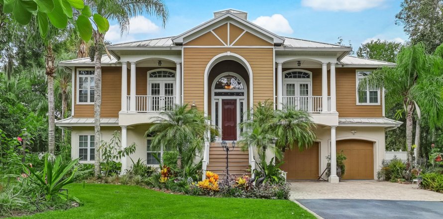House in Jacksonville, Florida 3 bedrooms, 331.85 sq.m. № 771481