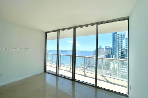 Condominio en alquiler en Miami, Florida, 2 dormitorios, 116.59 m2 № 2030936 - foto 12