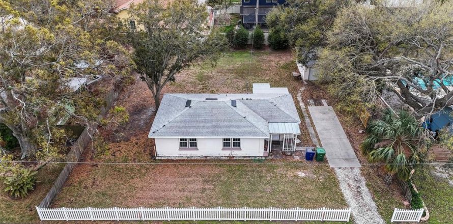 Land in Tampa, Florida № 1905660