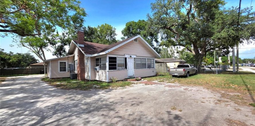 House in Bradenton, Florida 3 bedrooms, 147.25 sq.m. № 1791522