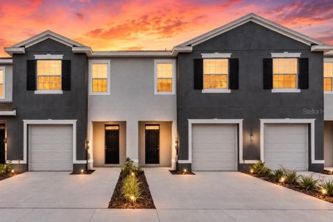 Touwnhouse à Wesley Chapel, Floride 3 chambres, 155.43 m2 № 2102570