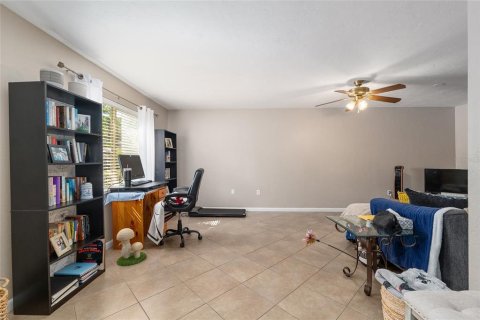 Condo in Gainesville, Florida, 3 bedrooms  № 1631198 - photo 9