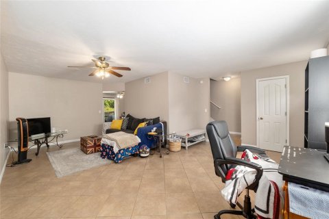 Condo in Gainesville, Florida, 3 bedrooms  № 1631198 - photo 13