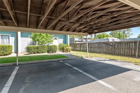 Condo in Gainesville, Florida, 3 bedrooms  № 1631198 - photo 7