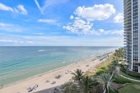Copropriété à vendre à Fort Lauderdale, Floride: 3 chambres, 196.21 m2 № 1935501 - photo 4
