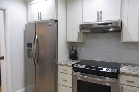 Condominio en alquiler en Sarasota, Florida, 3 dormitorios, 134.99 m2 № 1824774 - foto 13