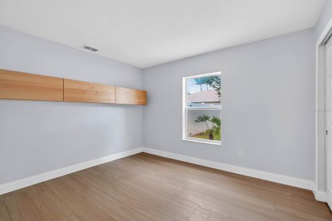 House in Ormond Beach, Florida 3 bedrooms, 158.77 sq.m. № 2206598 - photo 29