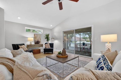 House in Ormond Beach, Florida 3 bedrooms, 158.77 sq.m. № 2206598 - photo 7