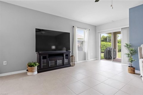 Villa ou maison à vendre à Cape Coral, Floride: 3 chambres, 162.3 m2 № 1913585 - photo 14