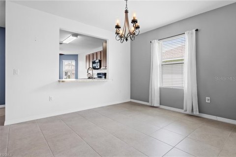 Villa ou maison à vendre à Cape Coral, Floride: 3 chambres, 162.3 m2 № 1913585 - photo 9
