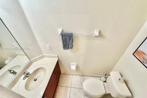 Copropriété à vendre à Doral, Floride: 3 chambres, 116.69 m2 № 1939744 - photo 30