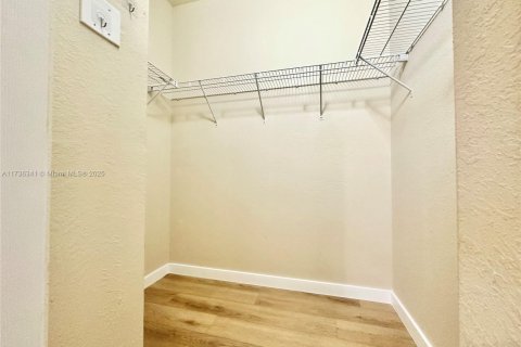 Copropriété à vendre à Doral, Floride: 3 chambres, 116.69 m2 № 1939744 - photo 27