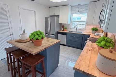 Купить виллу или дом в Саут-Дайтона, Флорида 9 комнат, 127.09м2, № 2216881 - фото 11
