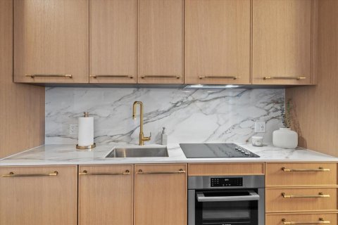 Condominio en alquiler en Miami, Florida, 3 habitaciones, 44.5 m2 № 2183225 - foto 3