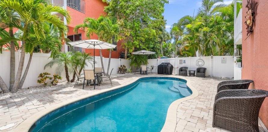 Propiedad comercial en Sarasota, Florida 178.37 m2 № 1754429