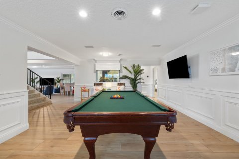 House in Hypoluxo, Florida 5 bedrooms, 269.97 sq.m. № 2242344 - photo 9