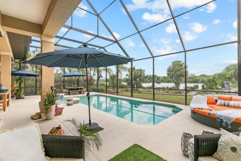 House in Palm Coast, Florida 4 bedrooms, 325.07 sq.m. № 1719466 - photo 17