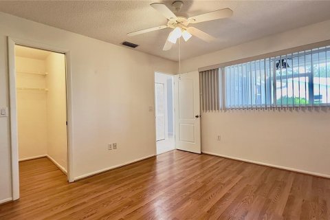 House in Sarasota, Florida 2 bedrooms, 113.25 sq.m. № 1903167 - photo 23