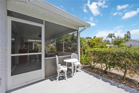 House in Sarasota, Florida 2 bedrooms, 113.25 sq.m. № 1903167 - photo 27