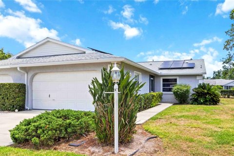 House in Sarasota, Florida 2 bedrooms, 113.25 sq.m. № 1903167 - photo 1