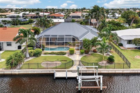Villa ou maison à Punta Gorda, Floride 3 chambres, 194.26 m2 № 2339780