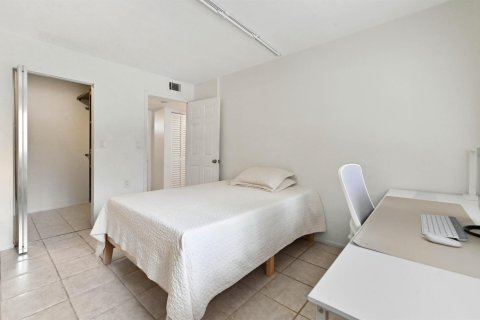 Copropriété à vendre à West Palm Beach, Floride: 2 chambres, 65.77 m2 № 2155097 - photo 3