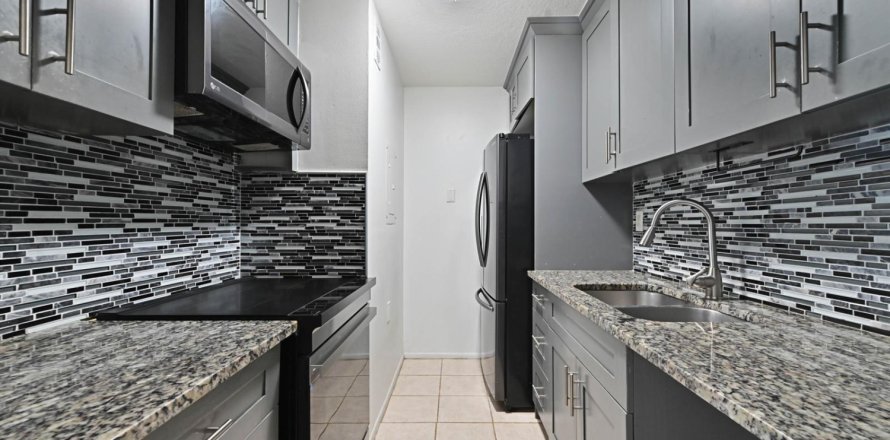 Condo à West Palm Beach, Floride, 2 chambres № 2155097