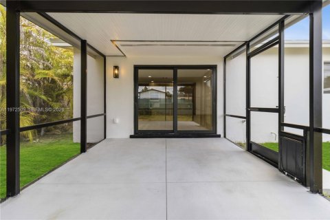 Купить виллу или дом в Майами, Флорида 4 спальни, 149.02м2, № 2043467 - фото 29