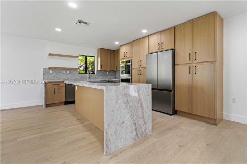 Купить виллу или дом в Майами, Флорида 4 спальни, 149.02м2, № 2043467 - фото 4
