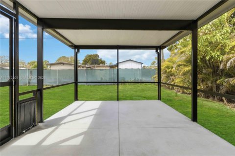 Купить виллу или дом в Майами, Флорида 4 спальни, 149.02м2, № 2043467 - фото 28